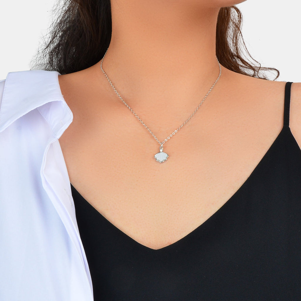 Personalized Jewellery White Resin Shell Shape Charm Delicate Everyday Necklace