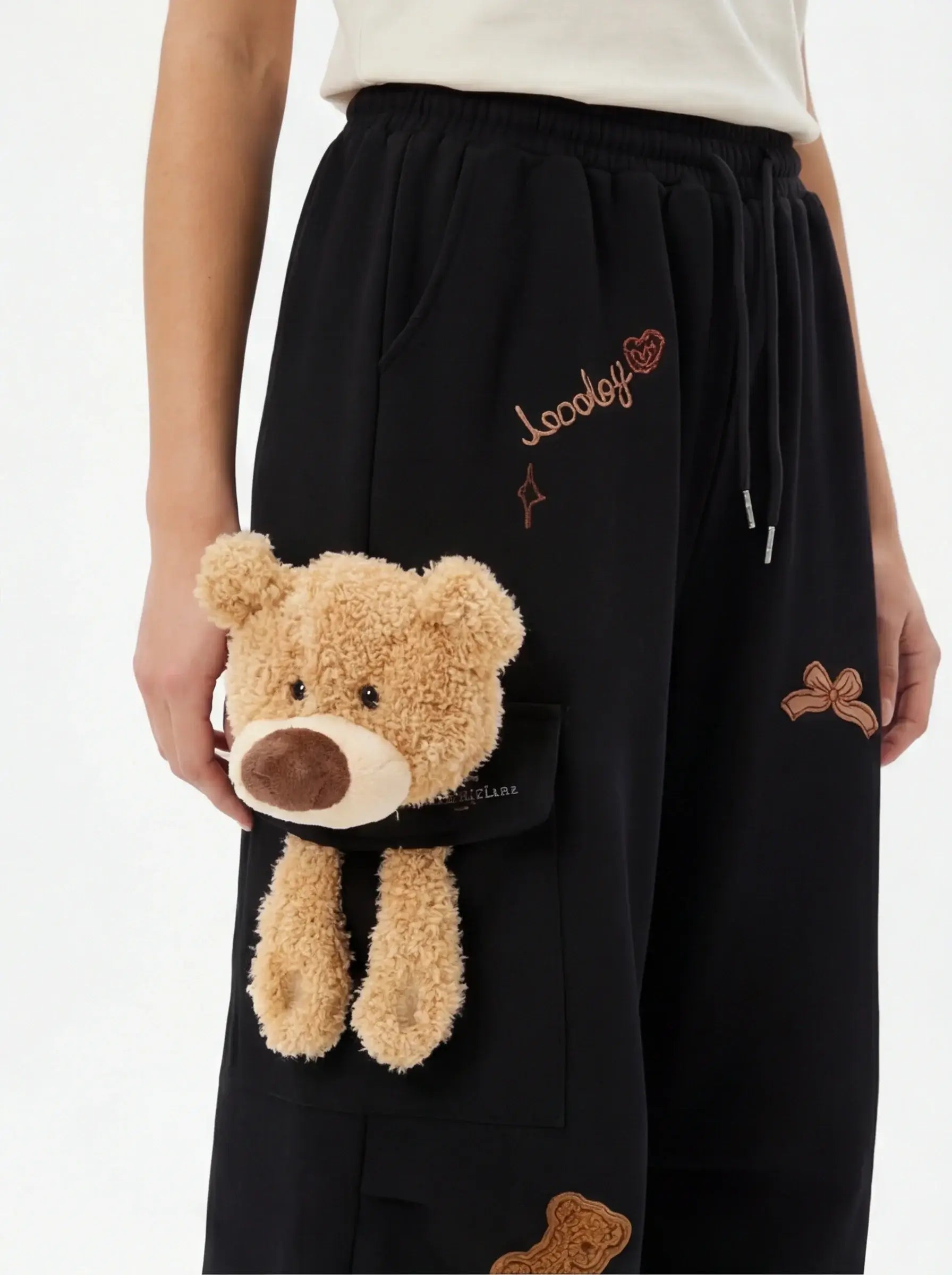 Signature Pants – from Innovative Fiber for an Unmistakable Style